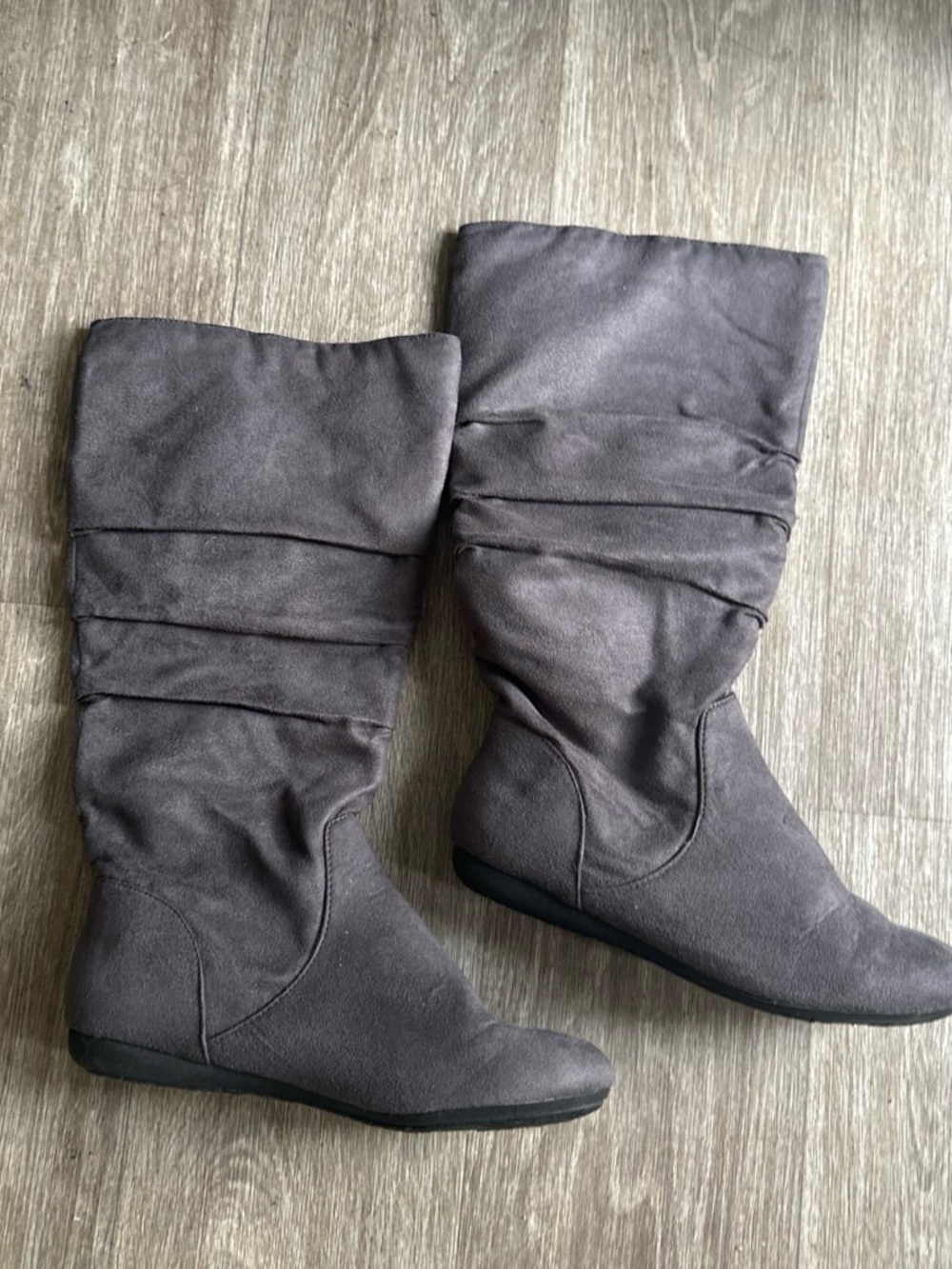 Rampage Korrie Gray Slouch Mid-Calf Heeled Boots size 8.
